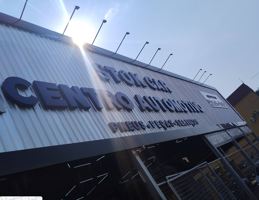 Fachada da Stok Car Centro Automotivo